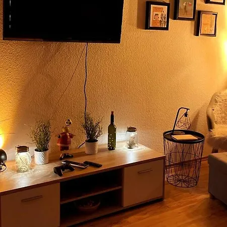 Apartman Apartment With Balcony Next To Stadium & Hbf+Netflix Prime *